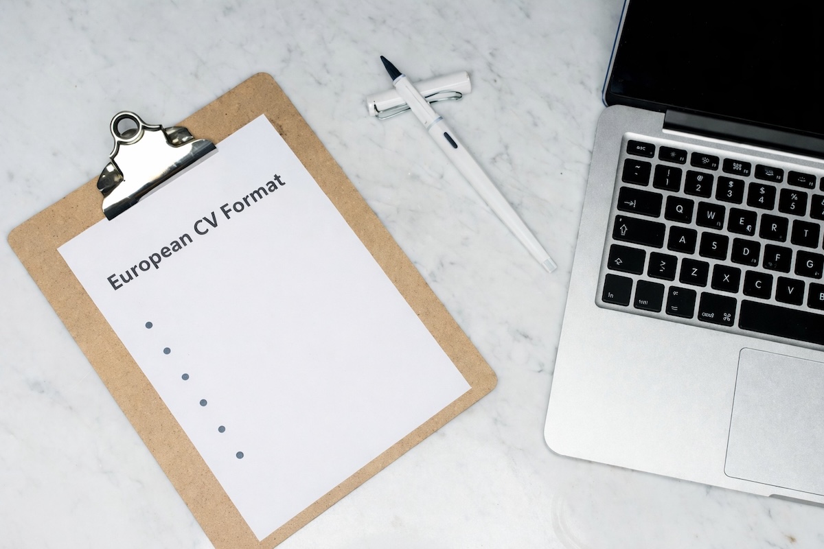 Европейски формат на автобиография – как да подготвите CV, което работи в цяла Европа 